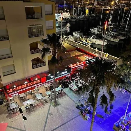 Studio Avec Vue Magnifique Sur La Centre Port!