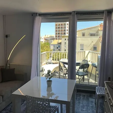 Studio Avec Vue Magnifique Sur La Centre Port! Apartamento Agde
