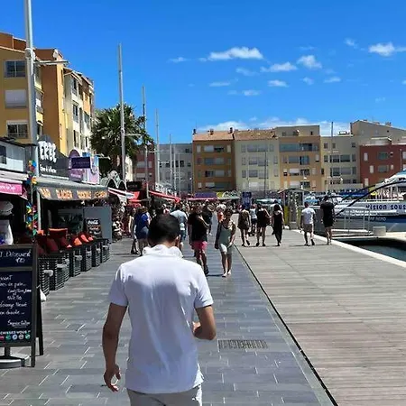 Studio Avec Vue Magnifique Sur La Centre Port! Agde